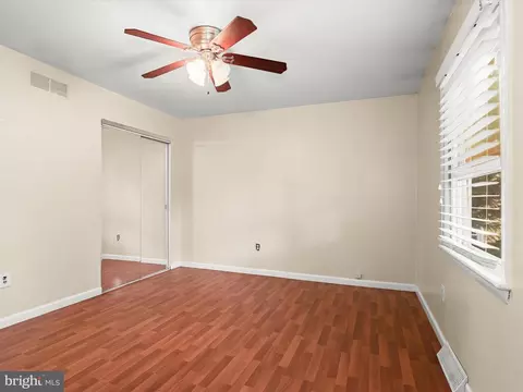 Bedroom - 1608 Havre De Grace Dr, Edgewater, MD 21037 photo 2 of 5