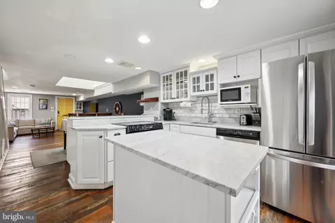 Kitchen - 24 Fleet St, Annapolis, MD 21401 photo 2 of 3