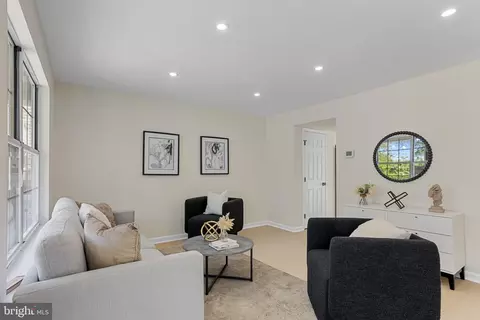 Living - 749 201st St, Pasadena, MD 21122 photo 1 of 2