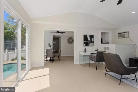 Entry Way - 749 201st St, Pasadena, MD 21122 photo 1 of 1