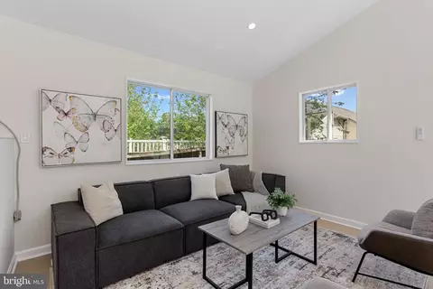 Living - 749 201st St, Pasadena, MD 21122 photo 2 of 2