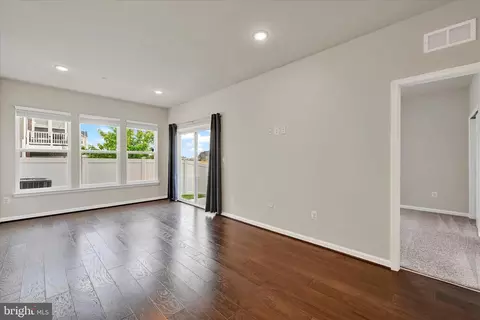 Living - 7707 Cresap Ln, Hanover, MD 21076 photo 6 of 6