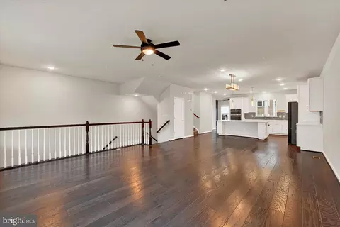 Living - 7707 Cresap Ln, Hanover, MD 21076 photo 3 of 6