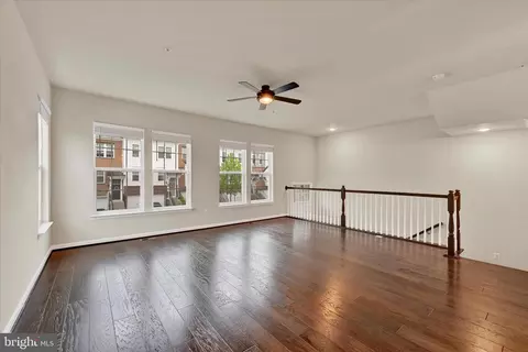 Living - 7707 Cresap Ln, Hanover, MD 21076 photo 2 of 6