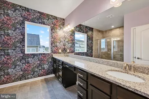 Bath - 7707 Cresap Ln, Hanover, MD 21076 photo 1 of 2