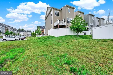 Exterior - 7707 Cresap Ln, Hanover, MD 21076 photo 4 of 8