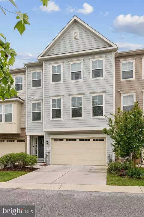 Exterior - 29 Enclave Ct, Annapolis, MD 21403 photo 3 of 9