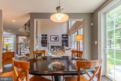 Dining - 712 Pearson Point Pl, Annapolis, MD 21401 photo 1 of 2