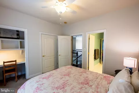 Bedroom - 712 Pearson Point Pl, Annapolis, MD 21401 photo 2 of 3