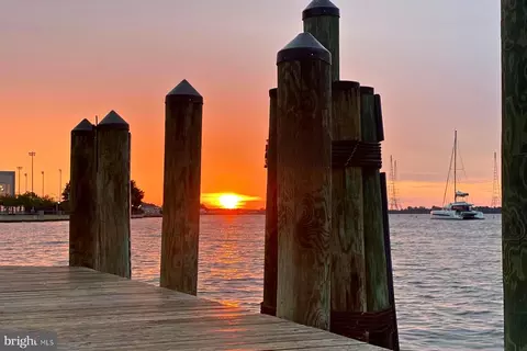 View/Area - 712 Pearson Point Pl, Annapolis, MD 21401 photo 2 of 2