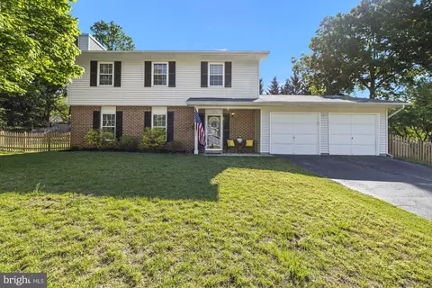 7823 Metacomet Rd, Hanover, MD 21076