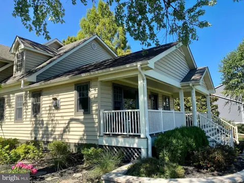 Exterior - 1629 Fullerton Rd, Edgewater, MD 21037 photo 5 of 13