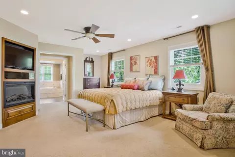 Bedroom - 1629 Fullerton Rd, Edgewater, MD 21037 photo 2 of 2