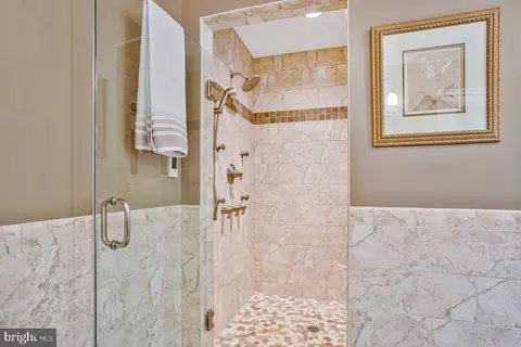 Bath - 1629 Fullerton Rd, Edgewater, MD 21037 photo 3 of 3