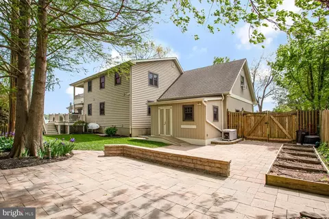 Exterior - 1629 Fullerton Rd, Edgewater, MD 21037 photo 10 of 13