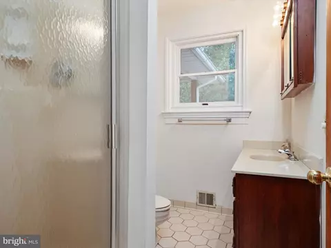 Bath - 616 Mcmagan Dr, Pasadena, MD 21122 photo 1 of 2