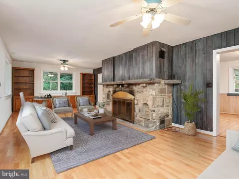 Living - 616 Mcmagan Dr, Pasadena, MD 21122 photo 1 of 3