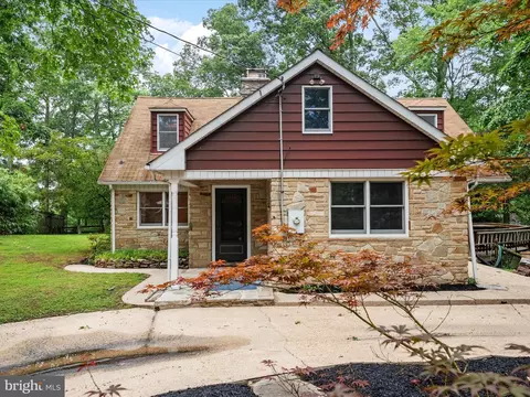 Exterior - 616 Mcmagan Dr, Pasadena, MD 21122 photo 3 of 14