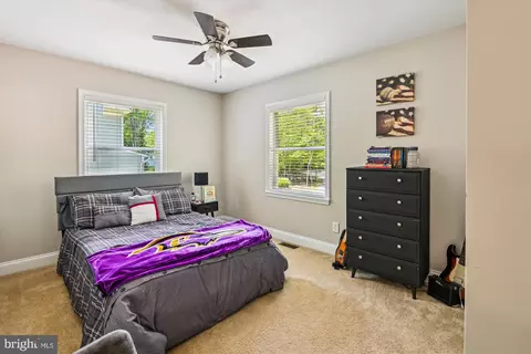 Bedroom - 8013 Baileys Ln, Pasadena, MD 21122 photo 3 of 6