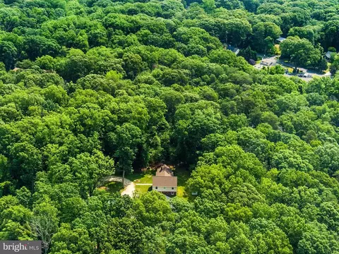 View/Area - 8013 Baileys Ln, Pasadena, MD 21122 photo 5 of 9