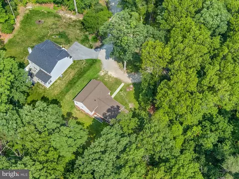 View/Area - 8013 Baileys Ln, Pasadena, MD 21122 photo 4 of 9