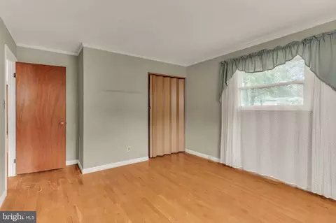 586 Rita Dr, Odenton, MD 21113 photo 13