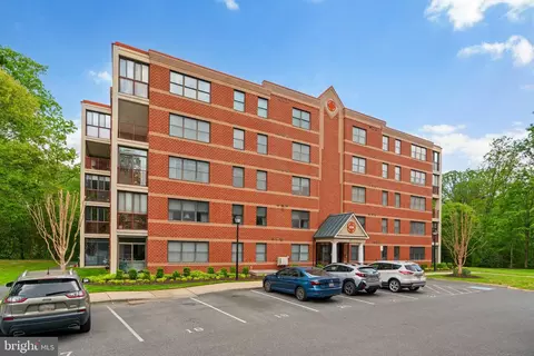 604 Mckinsey Park Dr #302, Severna Park, MD 21146