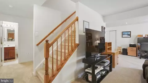 Entry Way - 2707 Maynard Rd, Crofton, MD 21114 photo 10 of 12