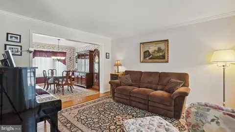 Entry Way - 2707 Maynard Rd, Crofton, MD 21114 photo 2 of 12