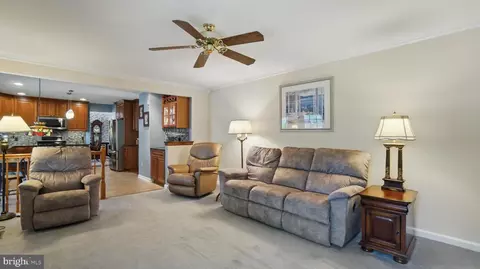 Entry Way - 2707 Maynard Rd, Crofton, MD 21114 photo 8 of 12