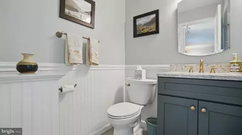Entry Way - 2707 Maynard Rd, Crofton, MD 21114 photo 9 of 12