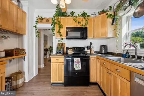 Kitchen - 8116 Beverly Rd, Severn, MD 21144 photo 2 of 2