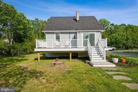 Exterior - 8116 Beverly Rd, Severn, MD 21144 photo 5 of 6