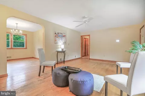 Living - 7423 Phelps Rd, Hanover, MD 21076 photo 4 of 4