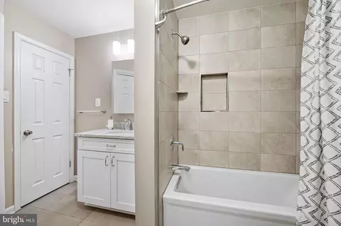 385 N Shore Rd, Pasadena, MD 21122 photo 25
