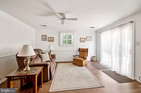 385 N Shore Rd, Pasadena, MD 21122 photo 26