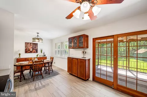 385 N Shore Rd, Pasadena, MD 21122 photo 15
