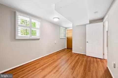 385 N Shore Rd, Pasadena, MD 21122 photo 31