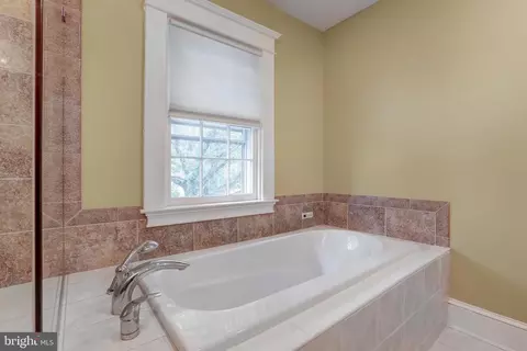 Bath - 331 E Maple Rd, Linthicum Heights, MD 21090 photo 4 of 5