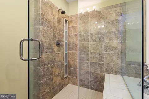 Bath - 331 E Maple Rd, Linthicum Heights, MD 21090 photo 3 of 5