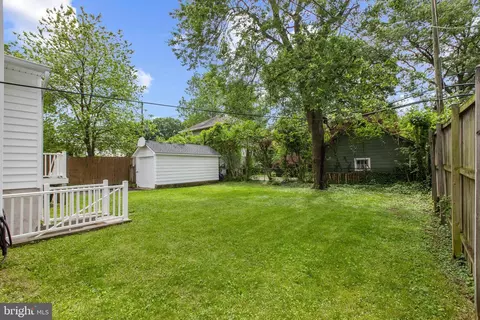Exterior - 331 E Maple Rd, Linthicum Heights, MD 21090 photo 8 of 10