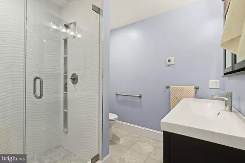 Bath - 331 E Maple Rd, Linthicum Heights, MD 21090 photo 2 of 5