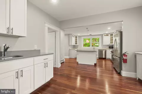 Kitchen - 331 E Maple Rd, Linthicum Heights, MD 21090 photo 3 of 7
