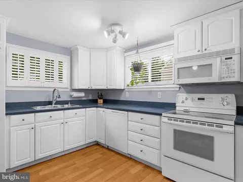 5521 Patrick Henry Dr, Baltimore, MD 21225 photo 5