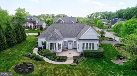 25 Hunting Ct, Edgewater, MD 21037 photo 6