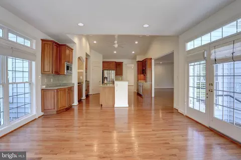25 Hunting Ct, Edgewater, MD 21037 photo 38