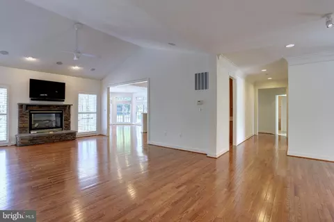 25 Hunting Ct, Edgewater, MD 21037 photo 29
