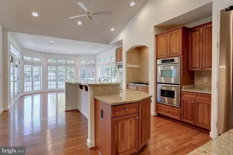 25 Hunting Ct, Edgewater, MD 21037 photo 32