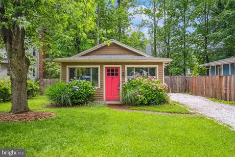 3290 Arundel On The Bay Rd, Annapolis, MD 21403