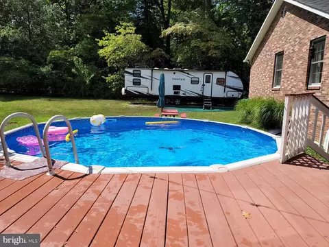 Exterior - 9180 Rolling Meadow Run, Pasadena, MD 21122 photo 5 of 34
